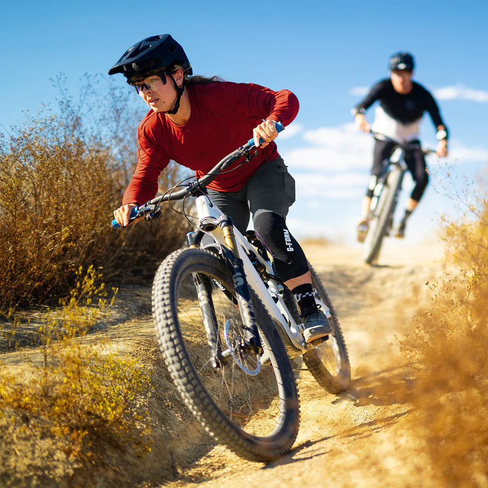 RE ZRO Terra Mountain Bike Elbow Guards